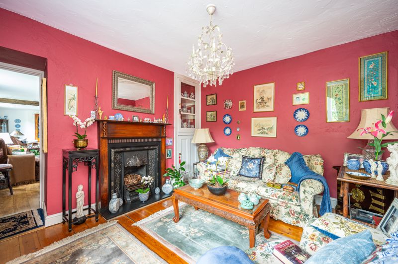 Sitting Room- click for photo gallery